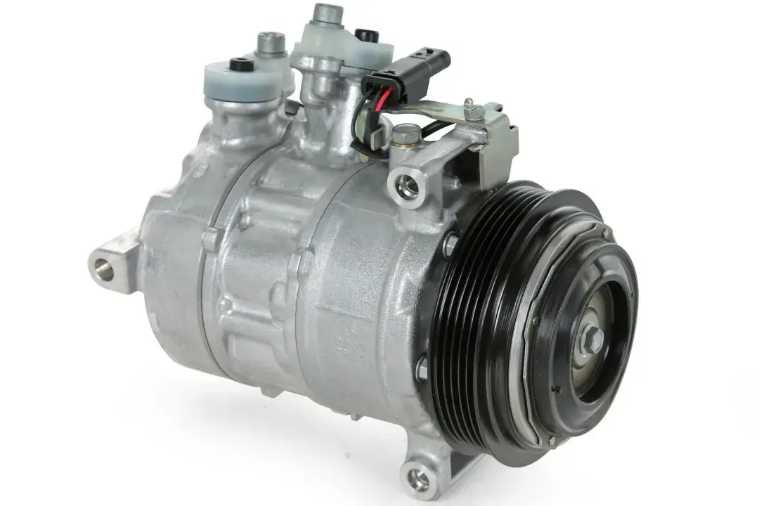 AC COMPRESSOR